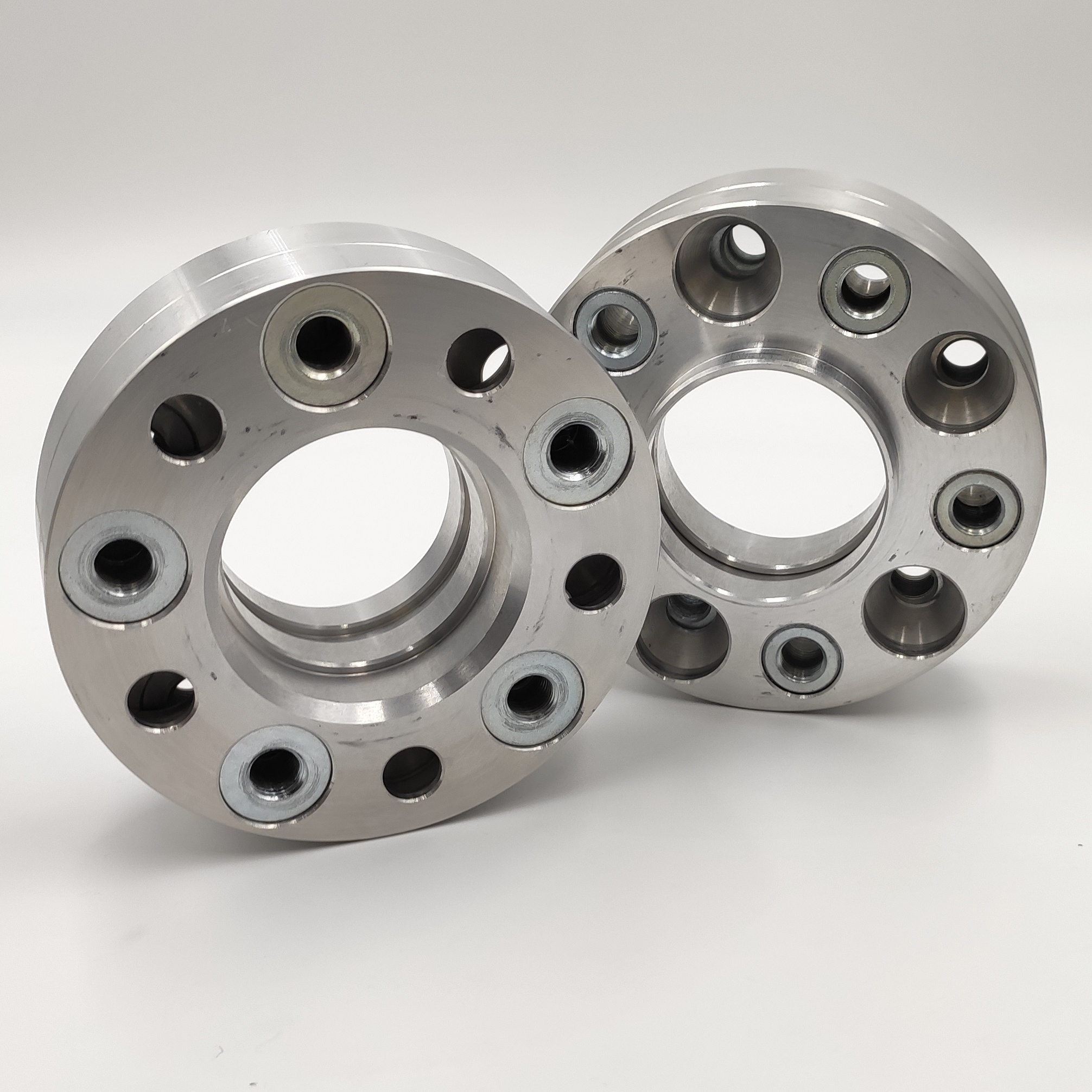 AKCE: Podložky 5x114,3, střed 71,5, šíře 22mm, vlis. závit. pouzdra M14x1,5