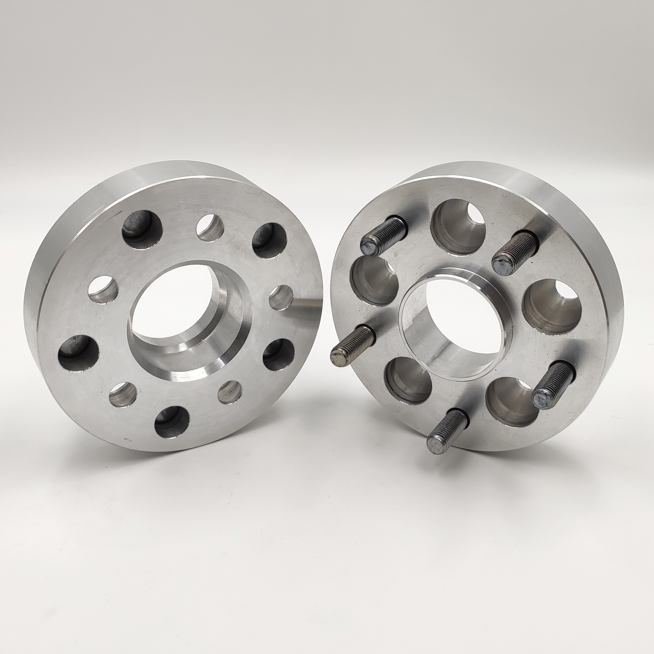 AKCE: Podložky - změna rozteče 5x98-5x112, střed 58, šíře 30mm, vlis. štefty M12x1,5